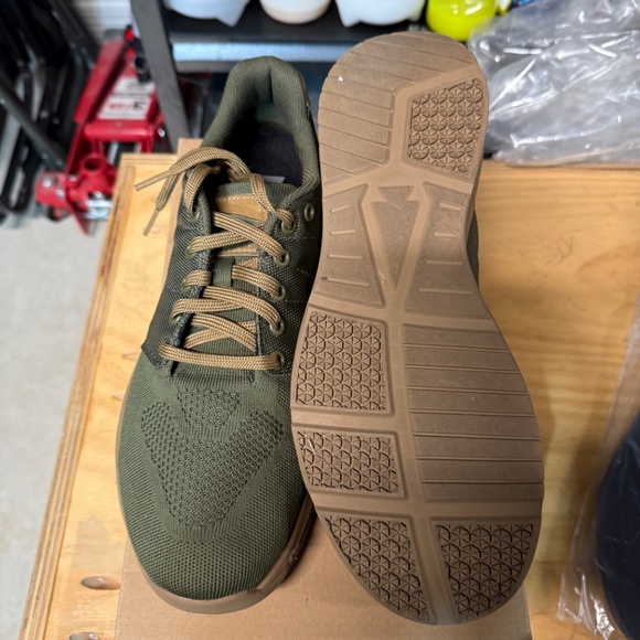 GORUCK Men's Athletic Shoes - Green - Picture 3 of 4